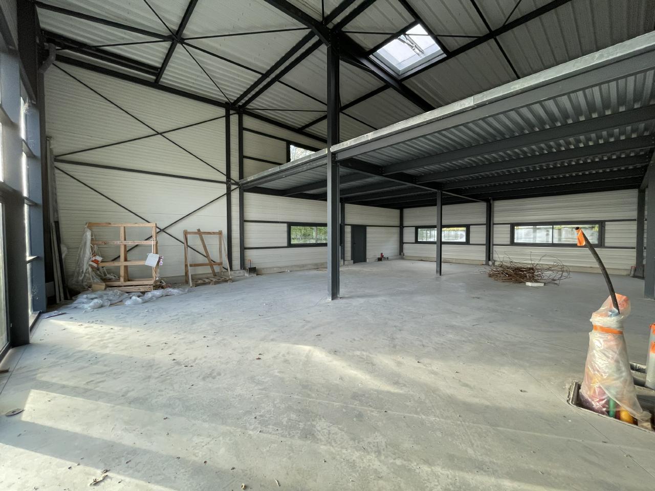 Local d'activité Saint-Avertin 307m² Location local d'activité Saint-Avertin Indre-et-Loire OLACT2113828 4
